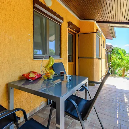 Apartment 2 Bedroom Lovely In *